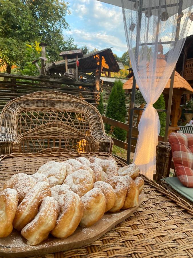 Floare De Maramures 1 วาดูอิเซ ภายนอก รูปภาพ
